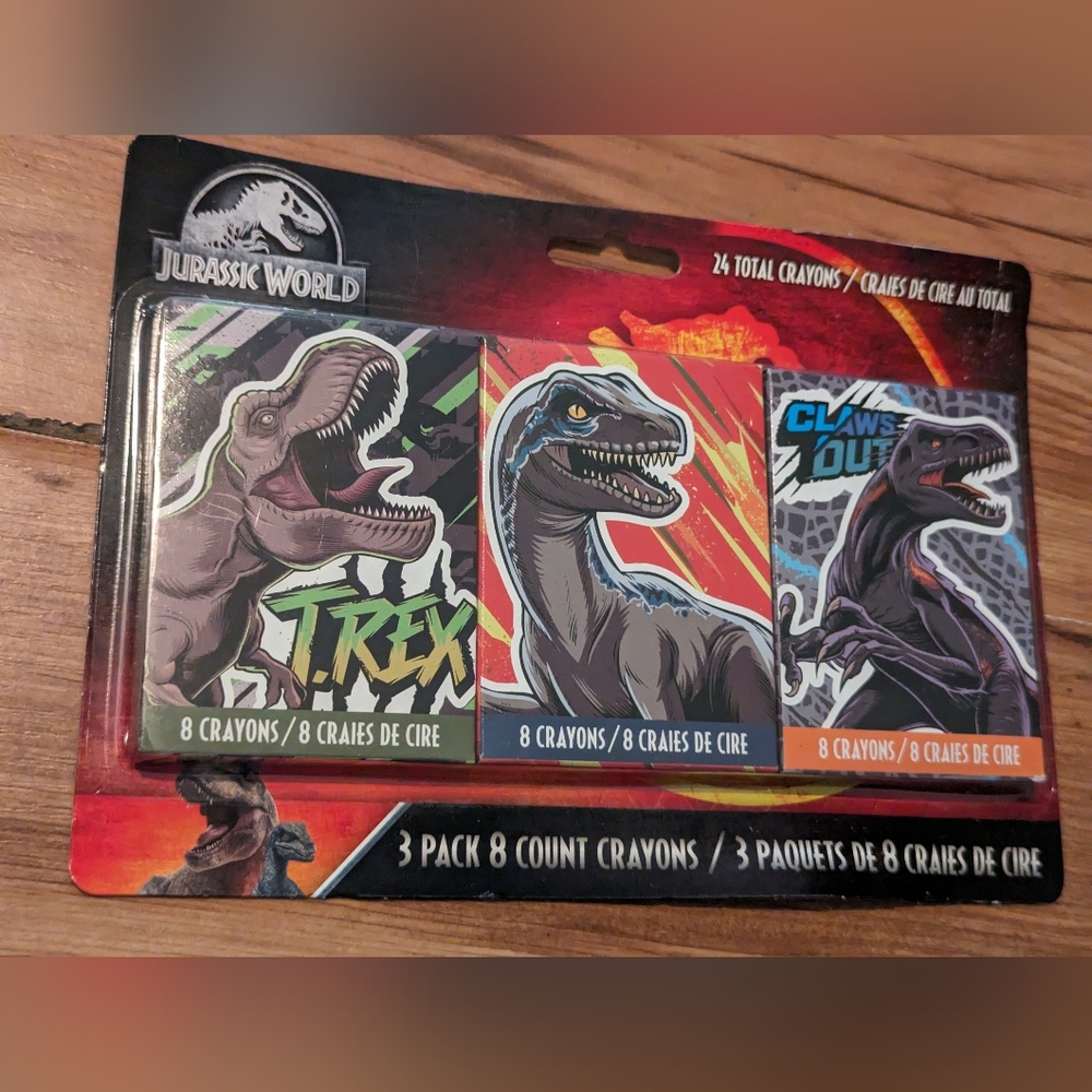 JURASSIC WORLD Crayons Set of 24 Non-Toxic Dinosaur T-Rex
